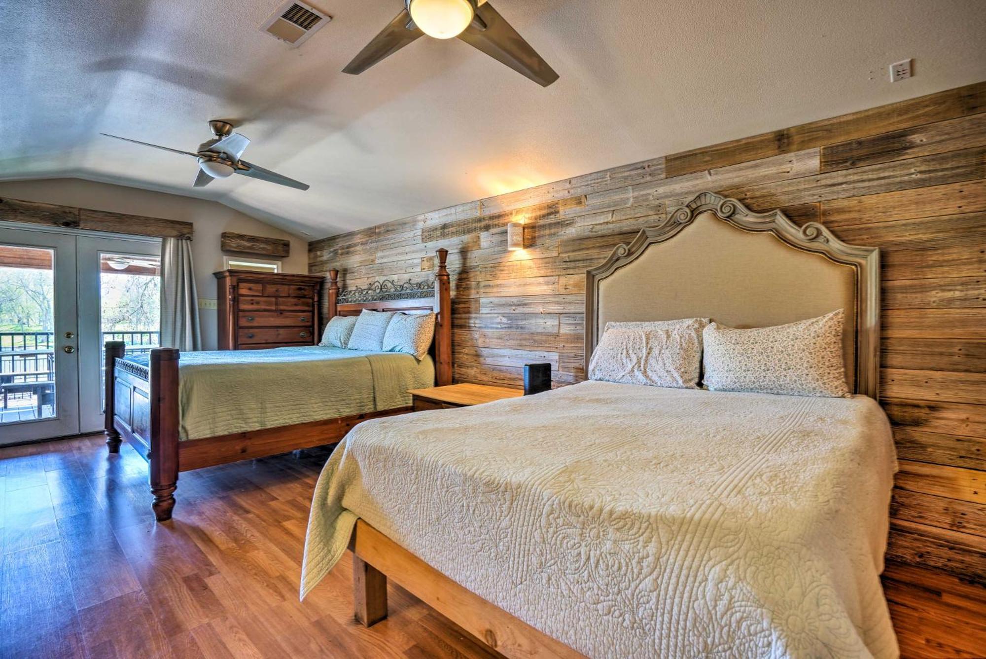 Waterfront Guadalupe River Lodge Home With Dock! Seguin Eksteriør bilde